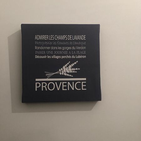 Villa La Lurette, Appartement Et Studio Saint-Étienne-les-Orgues المظهر الخارجي الصورة