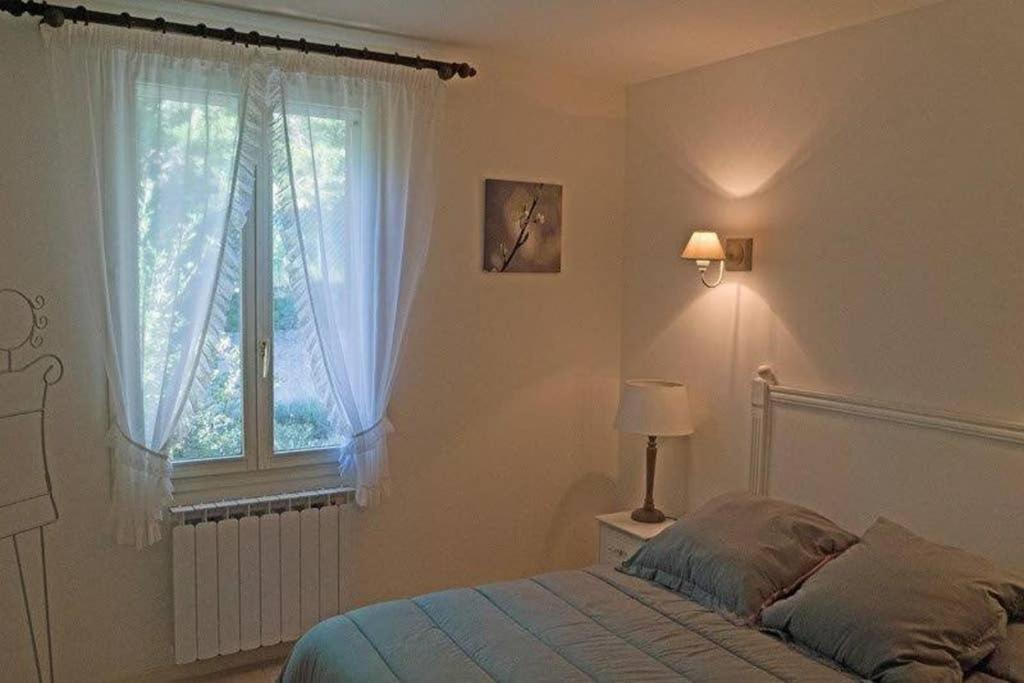 Villa La Lurette, Appartement Et Studio Saint-Étienne-les-Orgues المظهر الخارجي الصورة