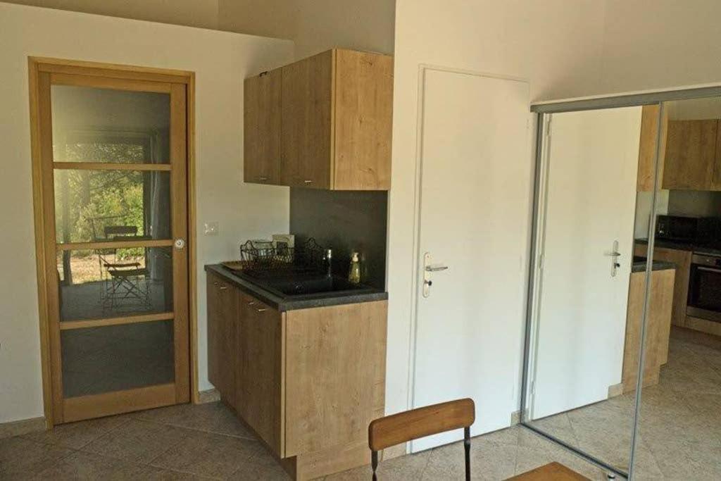 Villa La Lurette, Appartement Et Studio Saint-Étienne-les-Orgues المظهر الخارجي الصورة
