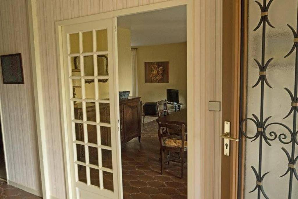 Villa La Lurette, Appartement Et Studio Saint-Étienne-les-Orgues المظهر الخارجي الصورة