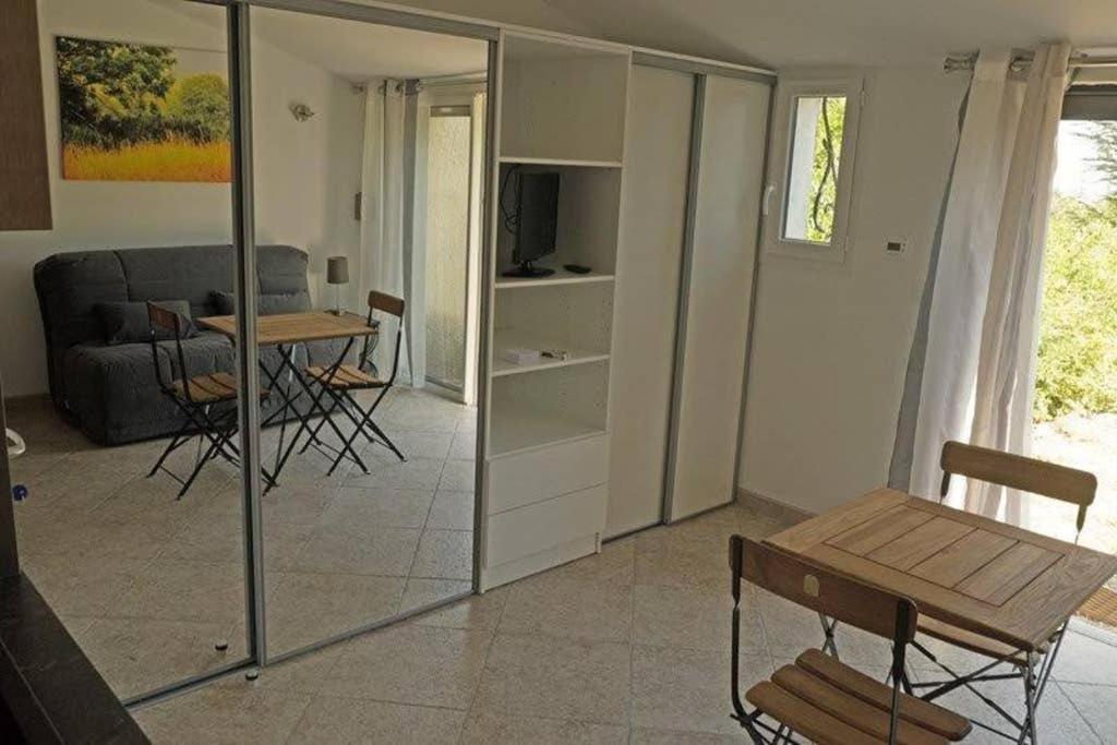 Villa La Lurette, Appartement Et Studio Saint-Étienne-les-Orgues المظهر الخارجي الصورة