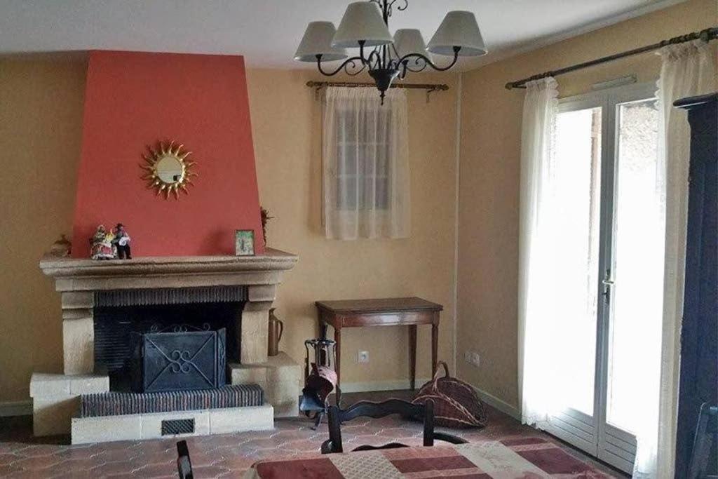 Villa La Lurette, Appartement Et Studio Saint-Étienne-les-Orgues المظهر الخارجي الصورة