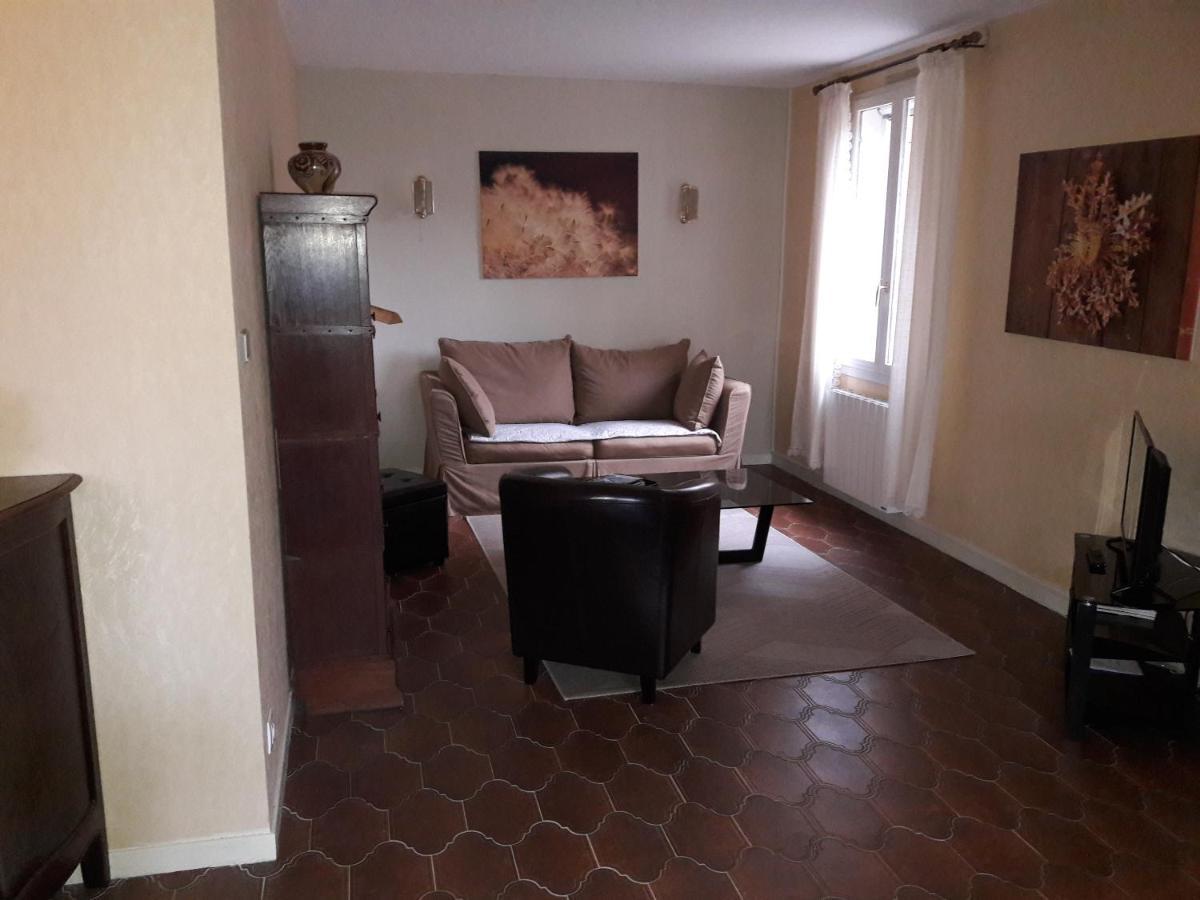 Villa La Lurette, Appartement Et Studio Saint-Étienne-les-Orgues المظهر الخارجي الصورة