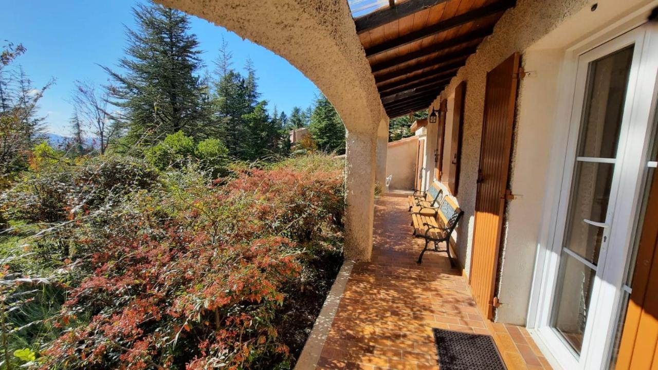 Villa La Lurette, Appartement Et Studio Saint-Étienne-les-Orgues المظهر الخارجي الصورة