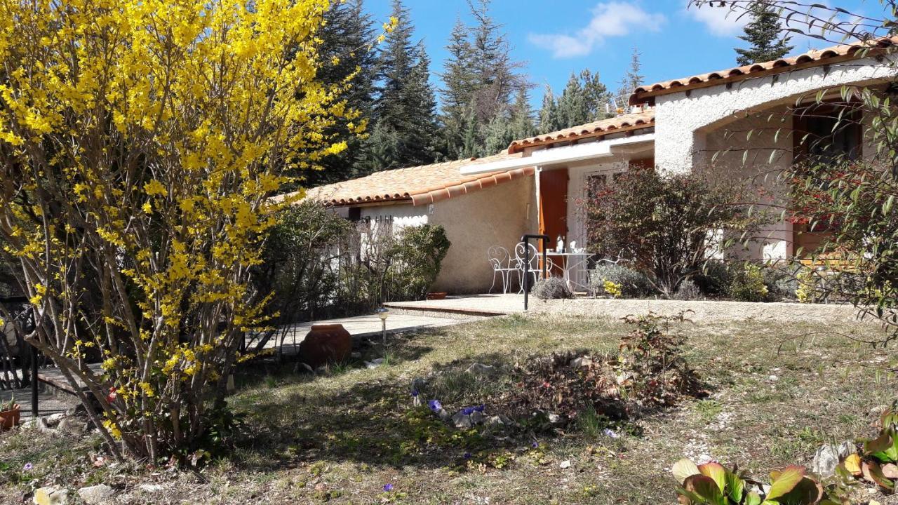 Villa La Lurette, Appartement Et Studio Saint-Étienne-les-Orgues المظهر الخارجي الصورة